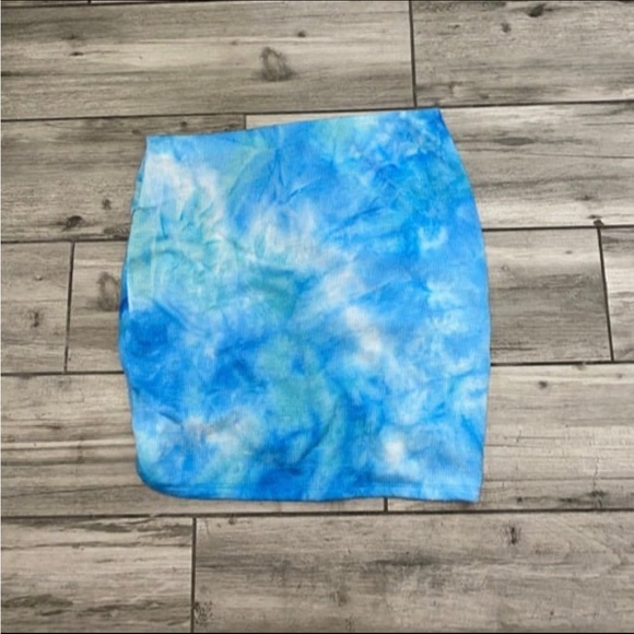 Ruched cover up mini skirt - Picture 4 of 7